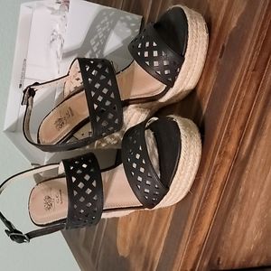 Black Wedges with box